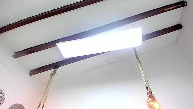 Snapshot of Oriana_Guzman chatting on 02-12-25, 12:44 Oriana Guzman online show from 02-12-25, 12:44