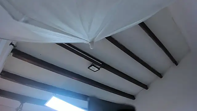 Snapshot of Oriana_Guzman chatting on 02-22-25, 12:29 Oriana Guzman online show from 02-22-25, 12:29