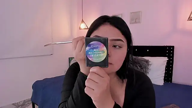 Snapshot of Oriana_Guzman chatting on 09-22-25, 12:34 Oriana Guzman online show from 09-22-25, 12:34