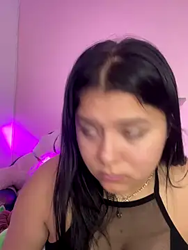 Snapshot of Oriana_Guzman chatting on 11-20-25, 11:26 Oriana Guzman online show from 11-20-25, 11:26