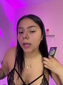 Snapshot of Oriana_Guzman chatting on 11-23-25, 08:19 Oriana Guzman online show from 11-23-25, 08:19