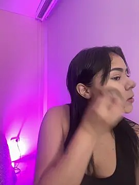 Oriana Guzman online show from 04-13-26, 11:10