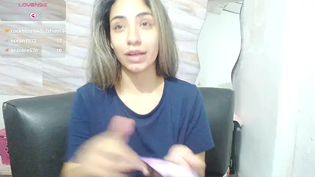 Snapshot of mariana_190 chatting on 01-01-25, 02:09 mariana 190 online show from 01-01-25, 02:09