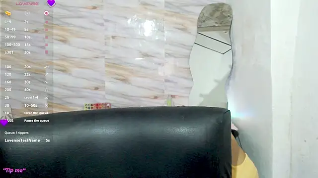 Snapshot of mariana_190 chatting on 01-22-25, 01:42 mariana 190 online show from 01-22-25, 01:42