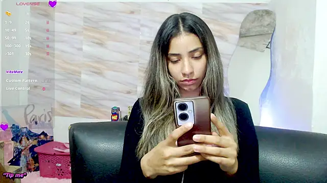 Snapshot of mariana_190 chatting on 01-23-25, 10:54 mariana 190 online show from 01-23-25, 10:54
