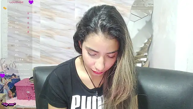 Snapshot of mariana_190 chatting on 01-27-25, 12:01 mariana 190 online show from 01-27-25, 12:01