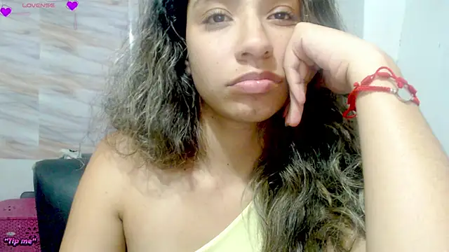 Snapshot of mariana_190 chatting on 03-07-25, 03:51 mariana 190 online show from 03-07-25, 03:51