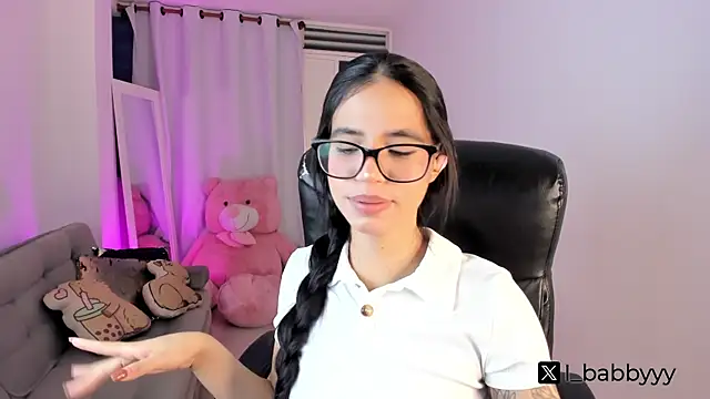 Snapshot of i_babbyyyy chatting on 03-05-25, 04:45 i babbyyyy online show from 03-05-25, 04:45