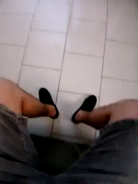 Snapshot of braza66 chatting on 11-09-25, 05:44 braza66 online show from 11-09-25, 05:44