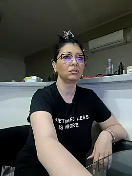 Milf Abigail online show from 03-21-25, 01:56