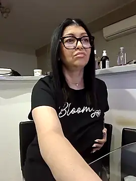 Milf Abigail online show from 09-27-25, 01:21