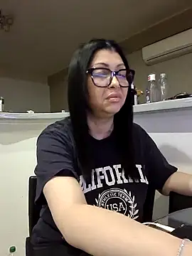 Milf Abigail online show from 12-22-25, 01:24