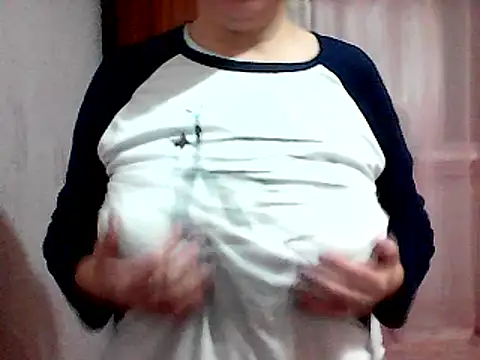 Snapshot of AnaXBerry chatting on 12-12-24, 06:10 AnaXBerry online show from 12-12-24, 06:10