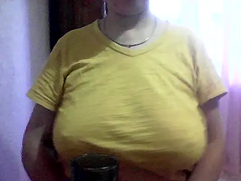 Snapshot of AnaXBerry chatting on 09-30-25, 06:51 AnaXBerry online show from 09-30-25, 06:51