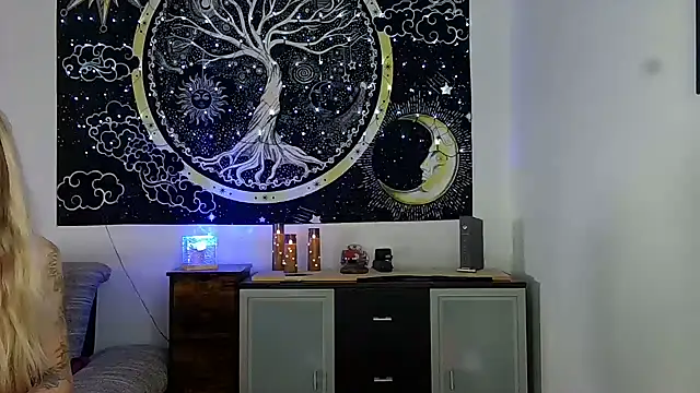 Snapshot of SexxyLiviaa chatting on 02-12-26, 11:05 SexxyLiviaa online show from 02-12-26, 11:05