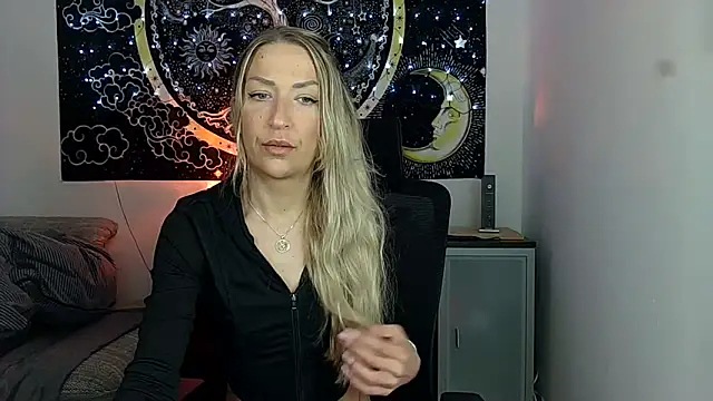 Snapshot of SexxyLiviaa chatting on 03-17-26, 02:27 SexxyLiviaa online show from 03-17-26, 02:27