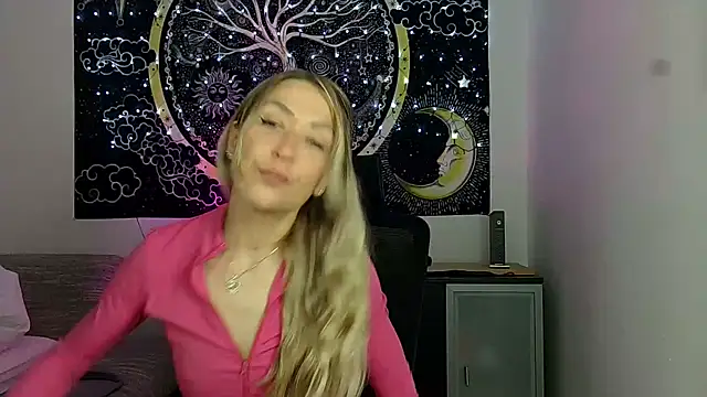 Snapshot of SexxyLiviaa chatting on 04-04-26, 02:21 SexxyLiviaa online show from 04-04-26, 02:21