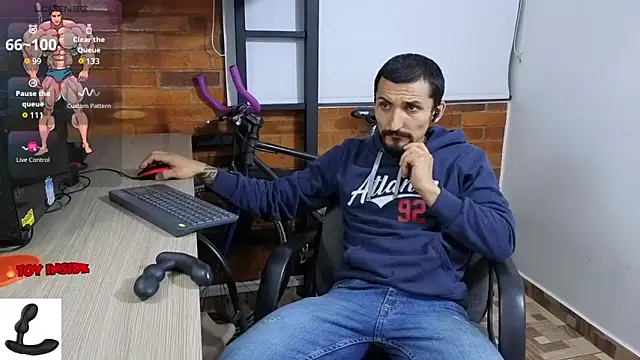 Marck Muscle online show from 10-26-25, 03:23