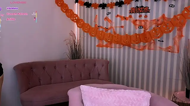 CosmicFaye online show from 10-21-25, 07:20
