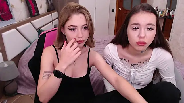 Snapshot of Tessa_Walker chatting on 10-06-25, 09:40 Tessa Walker online show from 10-06-25, 09:40