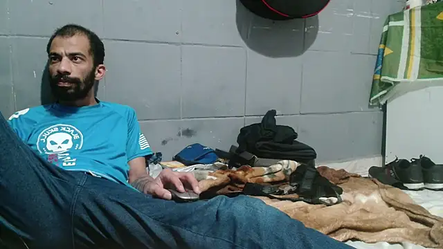 UncutToyBoy23cm online show from 07-20-26, 01:24