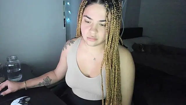 MelSaunders online show from 12-16-24, 06:21