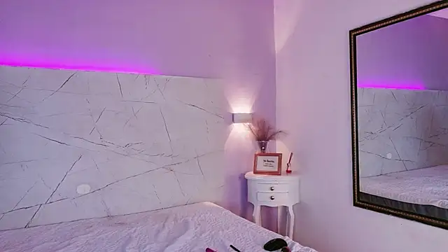 AbrilBrent online show from 02-06-26, 08:01