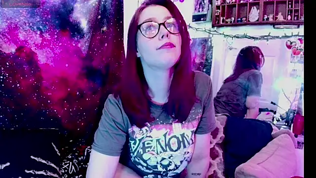 EverlyEster online show from 01-11-25, 05:31