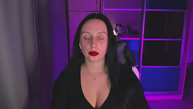 Snapshot of Christy_Calypso chatting on 04-21-26, 05:39 Christy Calypso online show from 04-21-26, 05:39
