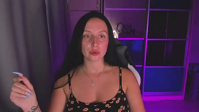 Snapshot of Christy_Calypso chatting on 06-08-26, 04:07 Christy Calypso online show from 06-08-26, 04:07
