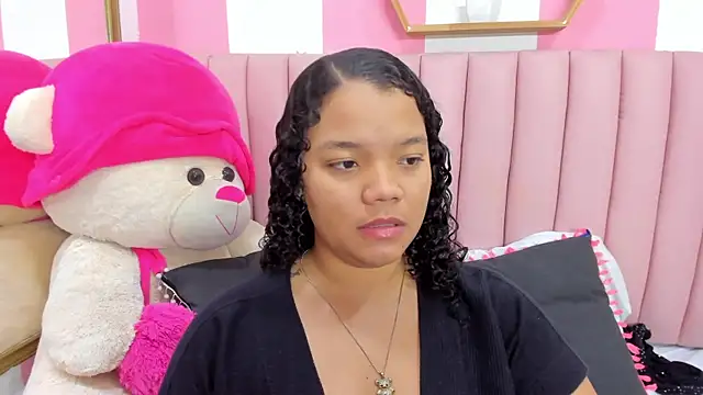 ISABELLA 020 online show from 11-29-25, 01:58