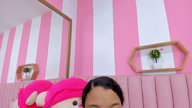 ISABELLA 020 online show from 03-28-26, 12:38