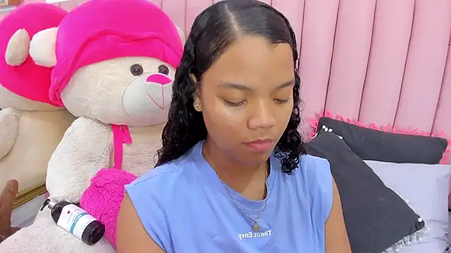 ISABELLA 020 online show from 03-31-26, 02:17