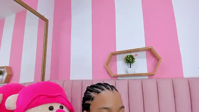 ISABELLA 020 online show from 04-09-26, 12:21