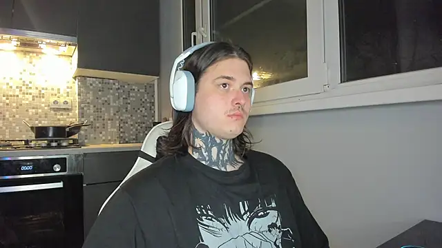 Snapshot of _torfin_ chatting on 12-12-24, 11:25 torfin online show from 12-12-24, 11:25