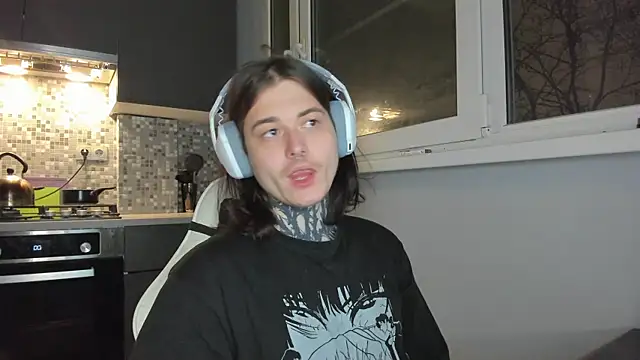 Snapshot of _torfin_ chatting on 12-18-24, 09:18 torfin online show from 12-18-24, 09:18