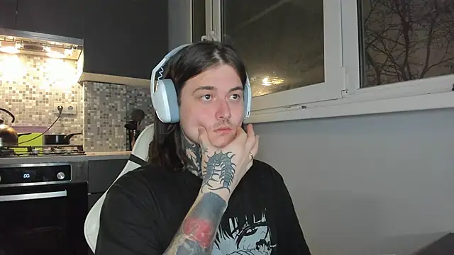 Snapshot of _torfin_ chatting on 12-19-24, 12:24 torfin online show from 12-19-24, 12:24