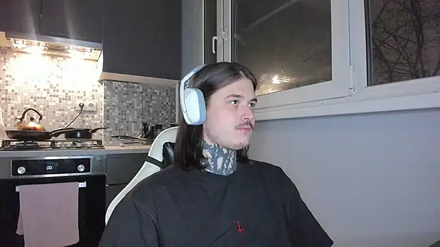 Snapshot of _torfin_ chatting on 12-24-24, 07:00 torfin online show from 12-24-24, 07:00