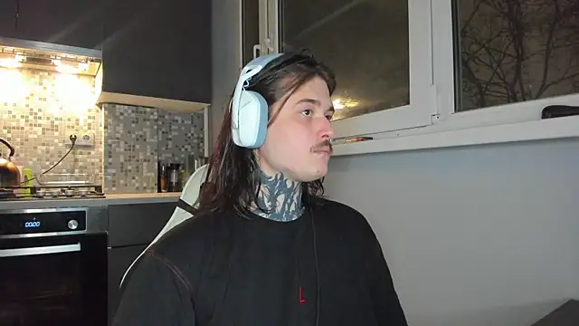 Snapshot of _torfin_ chatting on 01-02-25, 08:35 torfin online show from 01-02-25, 08:35