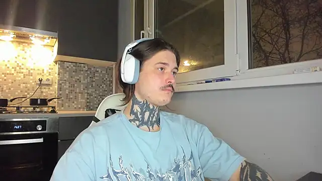 Snapshot of _torfin_ chatting on 01-09-25, 08:01 torfin online show from 01-09-25, 08:01