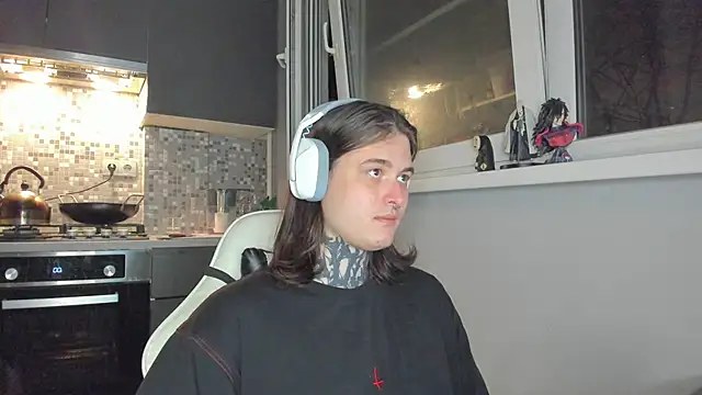 Snapshot of _torfin_ chatting on 03-07-25, 09:06 torfin online show from 03-07-25, 09:06