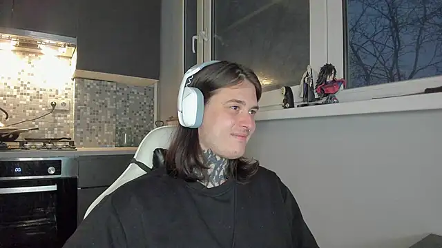 Snapshot of _torfin_ chatting on 03-12-25, 04:24 torfin online show from 03-12-25, 04:24