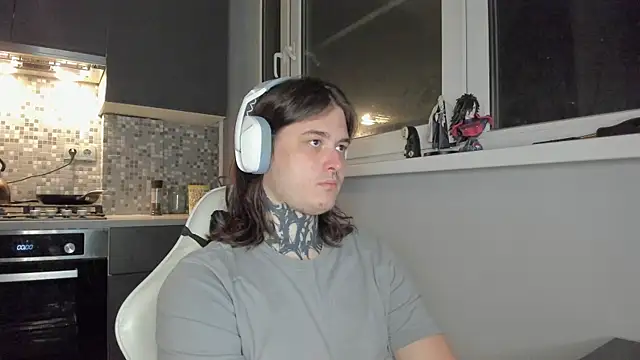 Snapshot of _torfin_ chatting on 03-15-25, 01:19 torfin online show from 03-15-25, 01:19