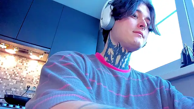 Snapshot of _torfin_ chatting on 02-03-26, 06:40 torfin online show from 02-03-26, 06:40