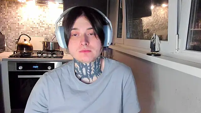 Snapshot of _torfin_ chatting on 02-12-26, 09:32 torfin online show from 02-12-26, 09:32