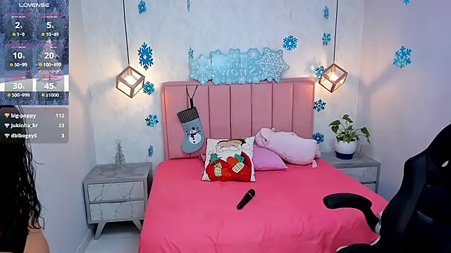 Snapshot of chelsyquinn chatting on 12-23-24, 07:28 chelsyquinn online show from 12-23-24, 07:28