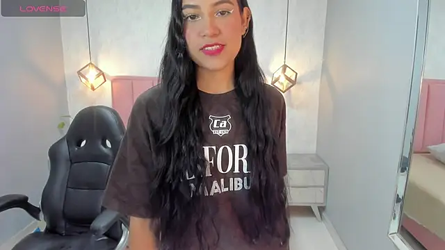 Snapshot of chelsyquinn chatting on 12-04-25, 04:22 chelsyquinn online show from 12-04-25, 04:22