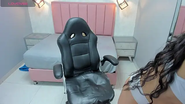 chelsyquinn online show from 02-16-26, 04:08