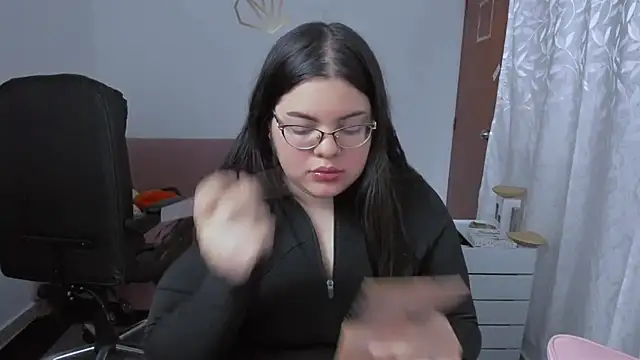 Aria Fullbuster online show from 12-05-25, 08:49