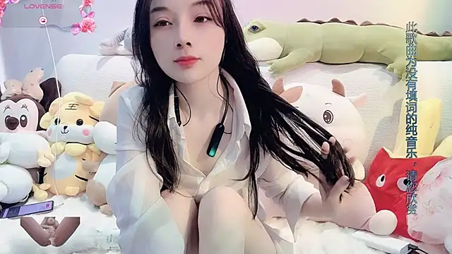 Snapshot of AKiKi711 chatting on 02-13-25, 08:38 AKiKi711 online show from 02-13-25, 08:38